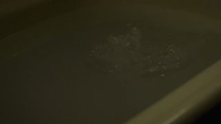 Mackenzie Davis nude - The Turning (2020)