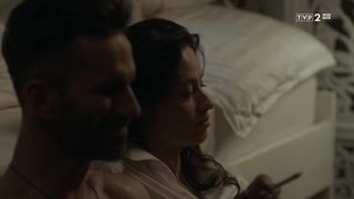 Magdalena Rozczka - Miasto skarbow s01e06 (2017) Naked movie scenes