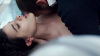 Manal Issa - Peur de rien (2016) Nude TV movie scene