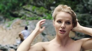 Mariya Ulyanova - Kuhnya. Vojna za otel s01e01e04 (2019) Naked movie scene