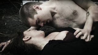 Rebecca Angiulli - Hvid Pest (2017) Nude adult movie scene