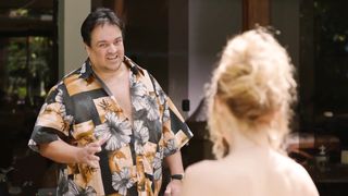 Rita Guedes, & other actresses - 1 Contra Todos s04e01e03 (2020) Naked TV movie scene