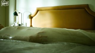 Roxane Duran - Parfum s01e04 (2018) Naked actress in a sexy scenes