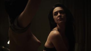 Sara Serraiocco, Nazanin Boniadi - Counterpart s01e04 (2018) Naked actress in a 1080p_1
