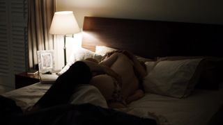 Shannon Berry - Hunters s01e01 (2016) Naked actress in a movie scene