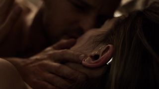 Shannon Berry - Hunters s01e01 (2016) Naked actress in a movie scene