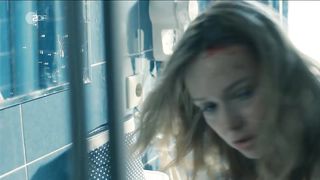 Stefanie Stappenbeck - Der 7. Tag (2017) Naked actress in a hot scene