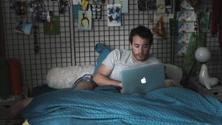 Stephanie Crayencour - Un profil pour deux (2017) Nude sexy video