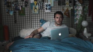 Stephanie Crayencour - Un profil pour deux (2017) Nude sexy video