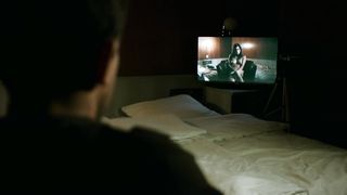 Sylta Fee Wegmann - Die Haut der Anderen (2018) Nude TV movie scene