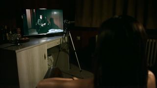 Sylta Fee Wegmann - Die Haut der Anderen (2018) Nude TV movie scene