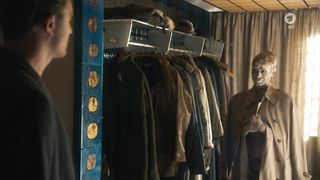 Victoria Sordo, Emma Jane - Am Abend aller Tage (2016) Naked actress in a "topless" scene