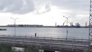 Alice Braga, Faith Alabi, Chloe Sevigny - We Are Who We Are s01e05 (2020) Naked actress