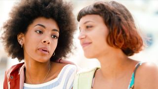 Amanda Campana, Caterina Biasiol - Summertime s01e02 (2020) Sexy film scene