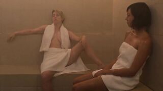 Aubrey_Plaza__Alice_Wetterlund_-_Mike___Dave_Need_Wedding_Dates (2016)