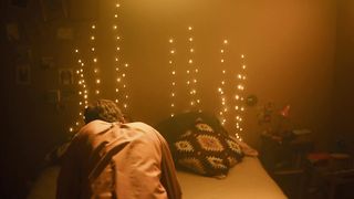 Camille Claris - La derniere vie de Simon (2019) Hot actress