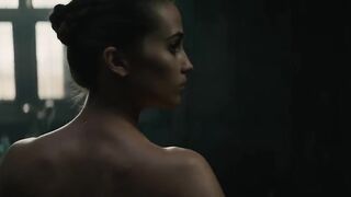 Cara Delevingne, Holliday Grainger, Alicia Vikander - Tulip Fever (2017) Naked movie scenes