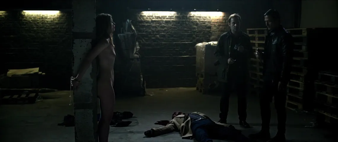 Clemence Bretecher - Le Serpent aux mille Coupures (2017) Hot movie video.