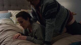 Elizabeth Reaser - Easy_s01e01 (2016)