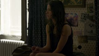 Isabel Aime Gonzalez-Sola - Fete de famille (2019) Sexy movie scene