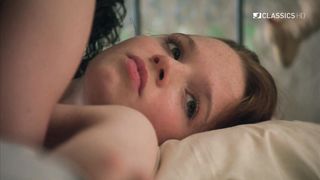 Jennifer Ulrich, Karoline Herfurth - Grsse Madchen weinen nicht (2002) Sexy movie video