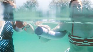 Jule Bowe, Jytte-Merle Bohrnsen - Affenkonig (2016) Naked movie video