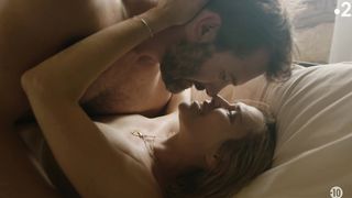 Marie-Josee Croze - Mirage s01e05 (2020) Nude movie video