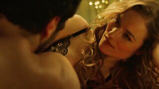 Nienke Van Hofslot - Women of the Night (Keizersvrouwen) s01e09 (2019) Nude of staging scene