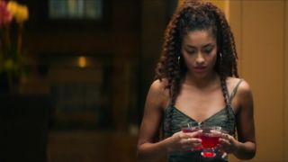 Paulina Singer, Danielle Campbell - Tell Me a Story s01e02 (2018) Sexy of staging scene