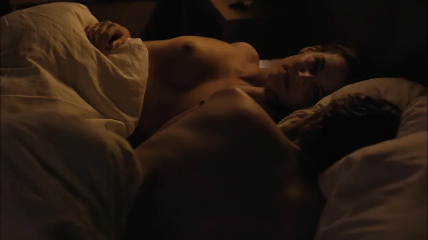 Riley keough topless