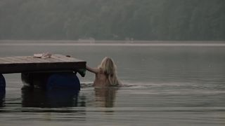 Simona Krainova, Johana Vaskova - Vybijena (2015) Sexy film scene