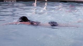 Stefania LaVie Owen, Michelle Monaghan - Messiah s01e08-09 Hot movie scene