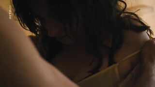 Alessia Barela - 7 giorni (2016) Сut erotic scene