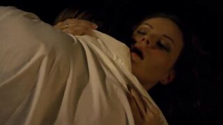 Anna Bagmet nude - Reyk (2020)