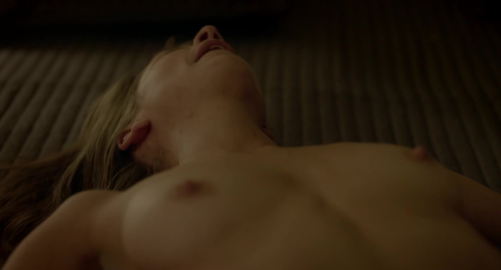 Anne Steffens, Friedelise Stutte - Feminin Plurielles (2018) Hot nude scene