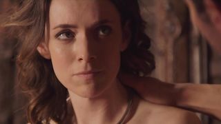 Ashlynn_Yennie_-_Submission_s01e06 (2016)