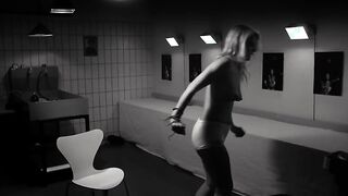 Fenja Ruhl - Die dunkle Kammer (2016) Censorship erotic scene