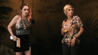 Jacqueline Toboni, Jamie Clayton, Rosanny Zayas - The L Word Generation Q s01e06 (2020) Censored nude scene