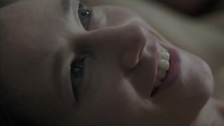 Johanna Wokalek - Freiheit (2017) Сut erotic scene