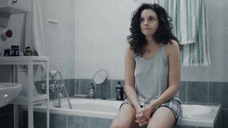 Maria Debska - Zabawa, zabawa (2018) Hot celebs scenes