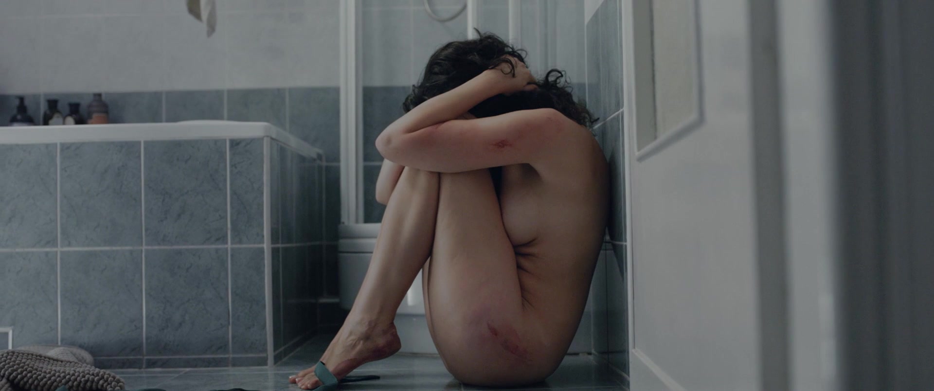Maria Debska - Zabawa, zabawa (2018) Hot celebs scenes