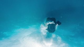 Maria Valverde - Plonger (2017) Censorship nude scene