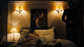 Mathilde Irrmann, Paula Beer, Desiree Nosbusch - Bad Banks s02 (2020) Hot scene