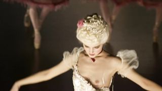 Michalina Olszanska - Matilda (2017) Сut nude scene