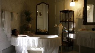 Michalina Olszanska - Matilda (2017) Сut nude scene