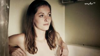 Paula Kroh - Was ich dir noch sagen wollte (2017) Censorship erotic scene