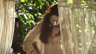 Roxane Duran, Susanna Wiegand, Henriette Confurius - Narziss und Goldmund (2020) Сut naked video