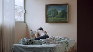 Simone Bucio - La region salvaje (2016) Hot celebs scene