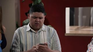 Sofia Vergara - Modern Family s10e02 (2018) Hot naked video