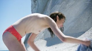 Victoria Carmen Sonne, Emma Sehested Hoeg, Charlotte Munch - Sombra (2017) Censorship videos